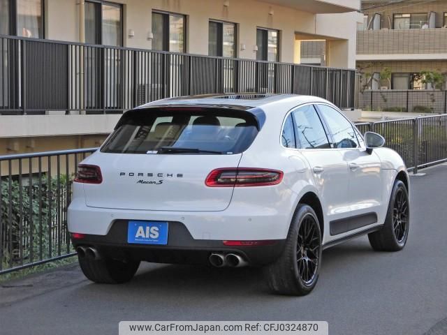 porsche macan 2017 quick_quick_ABA-95BCTM_WP1ZZZ95ZHLB23488 image 2