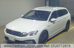 volkswagen passat-variant 2023 -VOLKSWAGEN 【湘南 330ﾏ2134】--VW Passat Variant 3DA-3CDFH--WVWZZZ3CZPE007597---VOLKSWAGEN 【湘南 330ﾏ2134】--VW Passat Variant 3DA-3CDFH--WVWZZZ3CZPE007597-