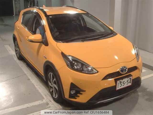 toyota aqua 2018 CFJ1656484 image 1