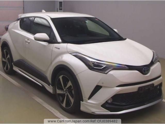 toyota c-hr 2017 quick_quick_DAA-ZYX10_ZYX10-2091761 image 2