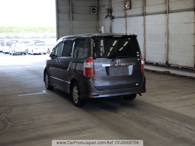 toyota noah 2008 NIKYO_DC72963 image 2