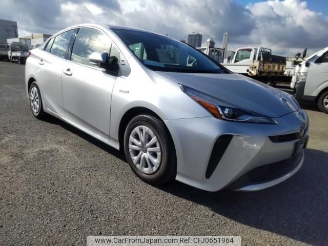 toyota prius 2019 quick_quick_DAA-ZVW51_ZVW51-6134642 image 2