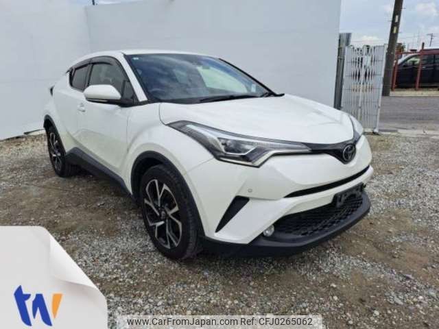 toyota c-hr 2017 -TOYOTA--C-HR DBA-NGX50--NGX50-2007959---TOYOTA--C-HR DBA-NGX50--NGX50-2007959- image 1