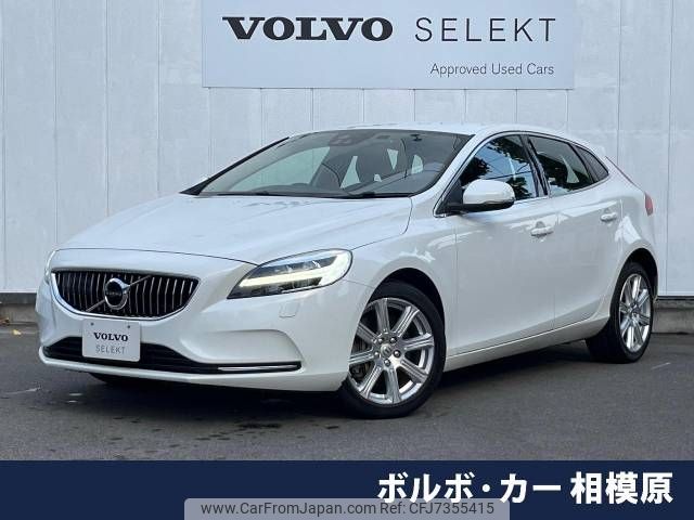 volvo v40 2019 -VOLVO--Volvo V40 LDA-MD4204T--YV1MVA8RDK2561379---VOLVO--Volvo V40 LDA-MD4204T--YV1MVA8RDK2561379- image 1