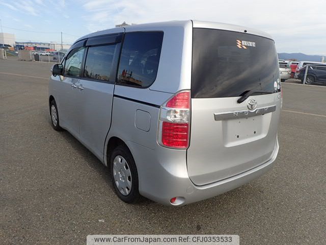 toyota noah 2009 NIKYO_CK49772 image 1