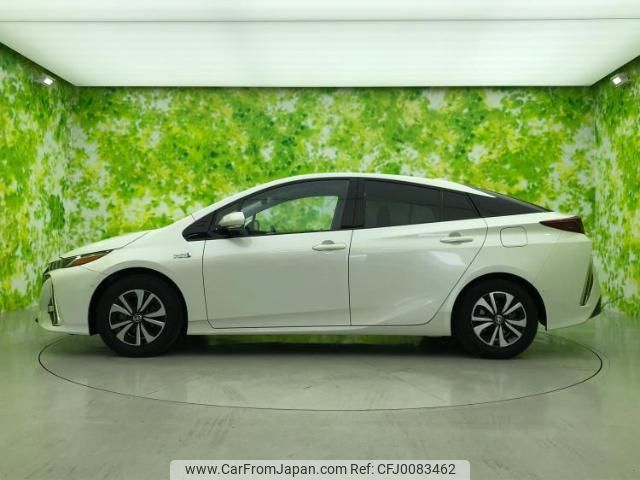 toyota prius-phv 2017 quick_quick_DLA-ZVW52_ZVW52-3026100 image 2