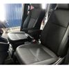 toyota noah 2022 CFJ1509399 image 22