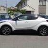 toyota c-hr 2022 quick_quick_6AA-ZYX11_ZYX11-2057206 image 10