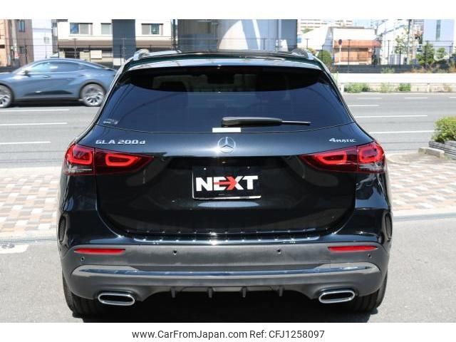 mercedes-benz gla-class 2020 quick_quick_3DA-247713M_W1N2477132J122863 image 2