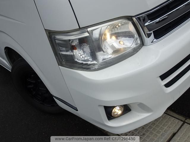 toyota hiace-wagon 2012 GOO_JP_700120021230250616003 image 2