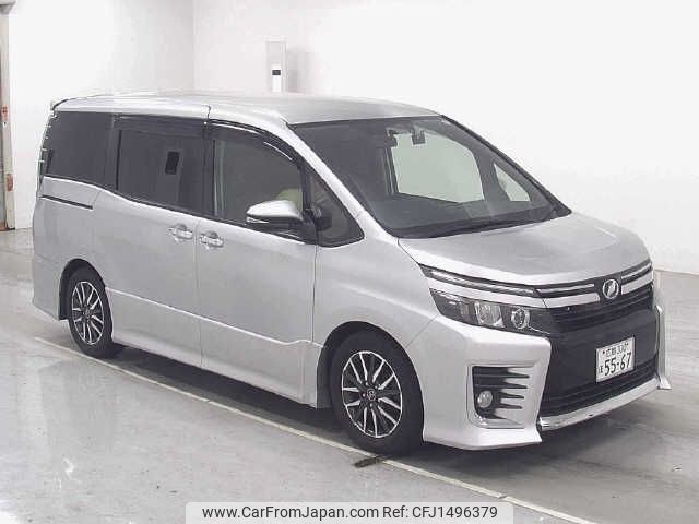 toyota voxy 2014 CFJ1496379 image 1
