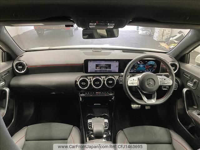 mercedes-benz a-class 2019 quick_quick_5BA-177084_WDD1770842J075320 image 2