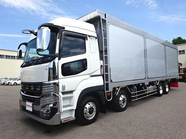 car_5ebf8544-c3c4-4ba0-b340-