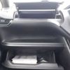 toyota noah 2017 CFJ1772941 image 4