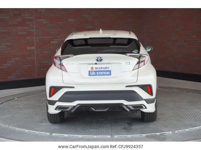 toyota c-hr 2017 quick_quick_DAA-ZYX10_ZYX10-2020407 image 2