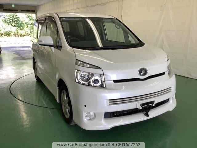 toyota voxy 2008 CFJ1657262 image 1