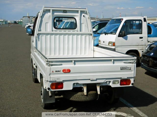 mitsubishi minicab-truck 1992 No.13355 image 2