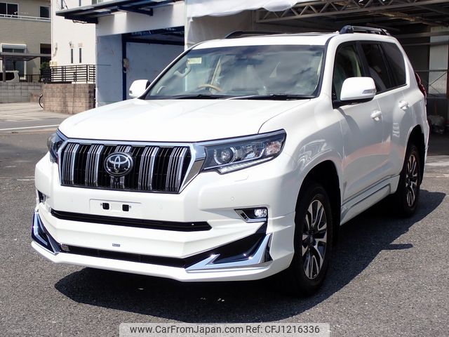toyota land-cruiser-prado 2023 25431617 image 1
