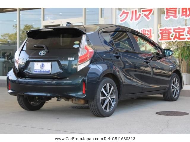 toyota aqua 2018 CFJ1630313 image 2