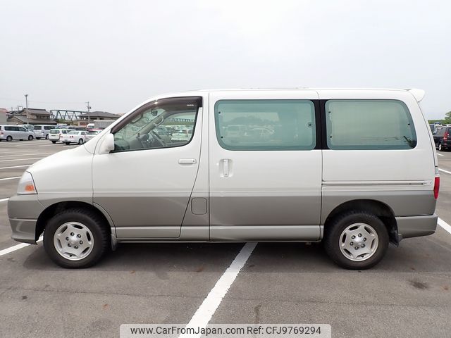 toyota grand-hiace 2001 24111803 image 2