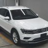 volkswagen tiguan 2018 -VOLKSWAGEN--VW Tiguan WVGZZZ5NZJW851512---VOLKSWAGEN--VW Tiguan WVGZZZ5NZJW851512- image 1