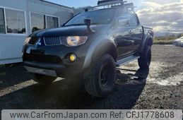 mitsubishi triton 2006 CFJ1778608