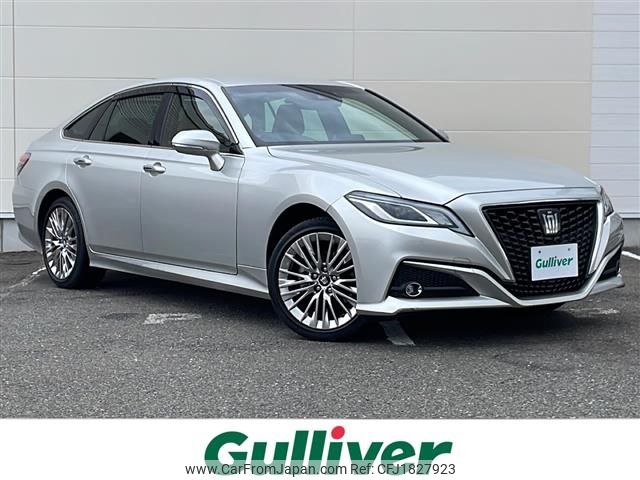 toyota crown 2020 CFJ1827923 image 1