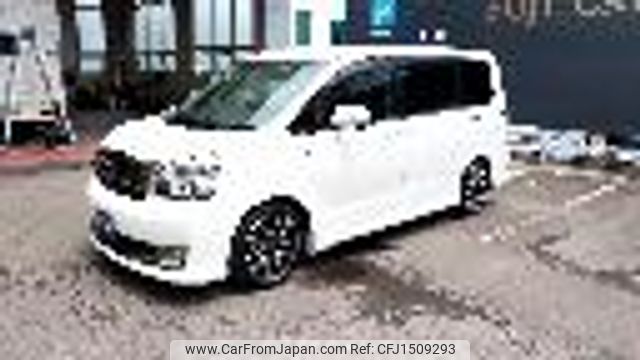 toyota voxy 2013 CFJ1509293 image 2