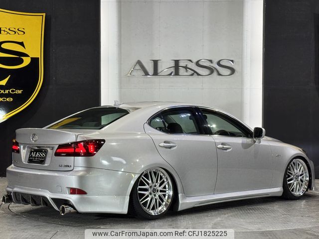 lexus is 2006 CFJ1825225 image 2