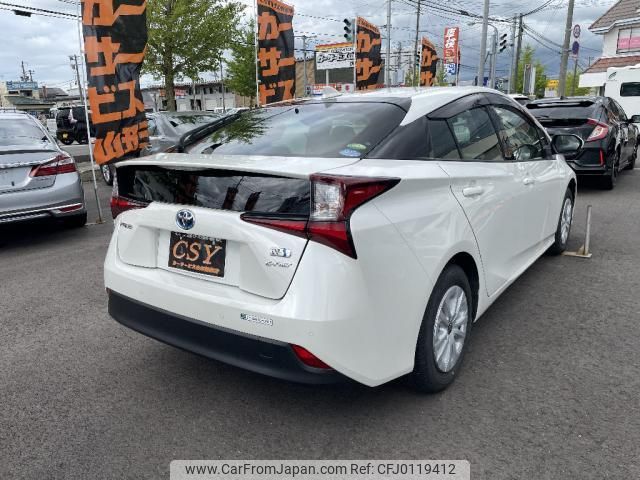 toyota prius 2019 quick_quick_DAA-ZVW55_ZVW55-6005387 image 2