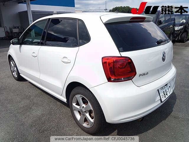 volkswagen polo 2011 -VOLKSWAGEN 【熊本 502ﾋ8417】--VW Polo 6RCBZ--CU009564---VOLKSWAGEN 【熊本 502ﾋ8417】--VW Polo 6RCBZ--CU009564- image 2