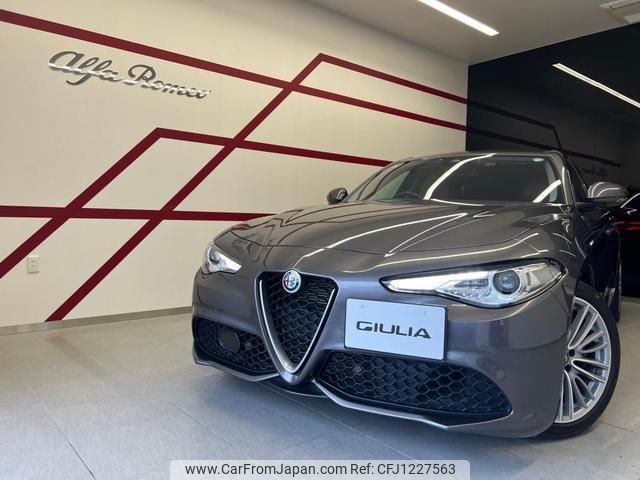 alfa-romeo giulia 2019 quick_quick_95220_ZAREAELN5K7613304 image 1