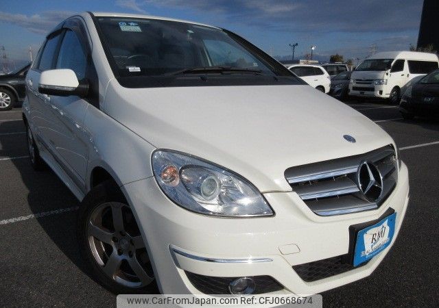 mercedes-benz b-class 2010 REALMOTOR_Y2025010028A-21 image 2