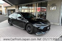 toyota crown 2023 CFJ1713961