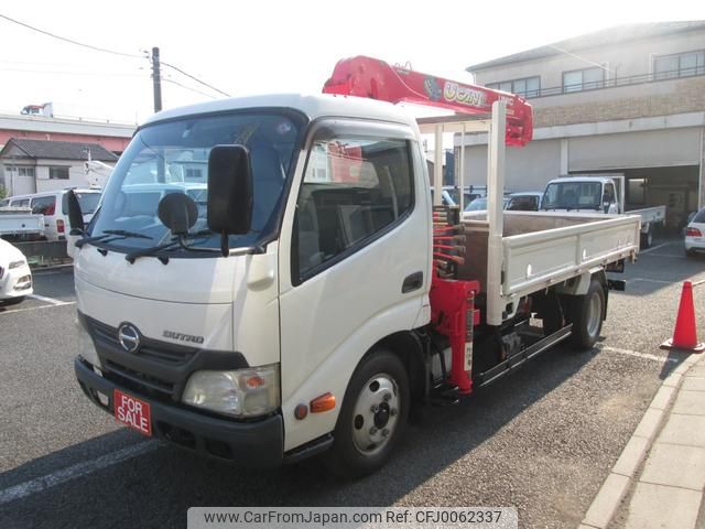 hino dutro 2013 GOO_NET_EXCHANGE_0560133A30240730W003 image 2