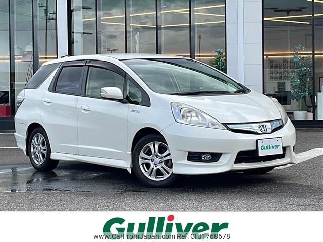 honda fit-shuttle 2013 CFJ1768678 image 1