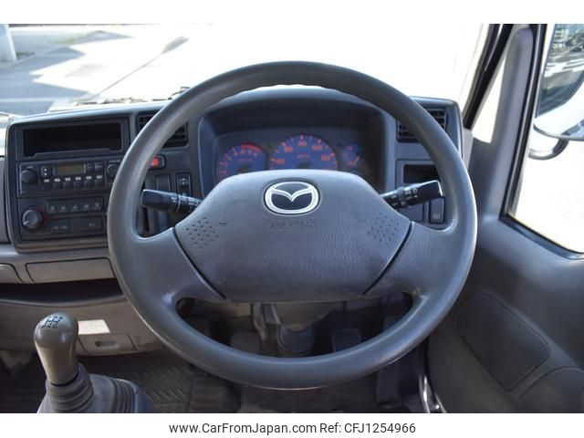 mazda titan-dash 2010 GOO_NET_EXCHANGE_0700226A30250605W002 image 2