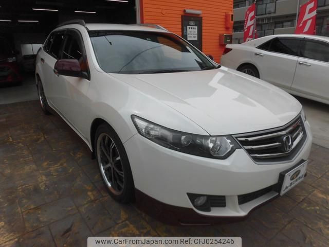 honda accord-tourer 2009 quick_quick_CW2_CW2-1003021 image 1