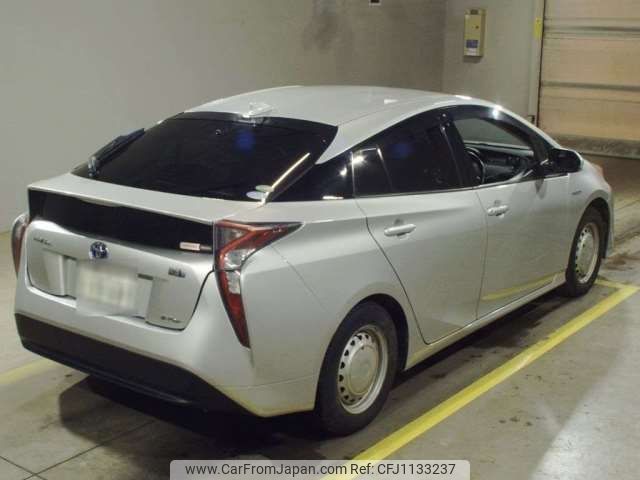 toyota prius 2017 -TOYOTA 【札幌 302ﾎ3587】--Prius DAA-ZVW55--ZVW55-8039643---TOYOTA 【札幌 302ﾎ3587】--Prius DAA-ZVW55--ZVW55-8039643- image 2