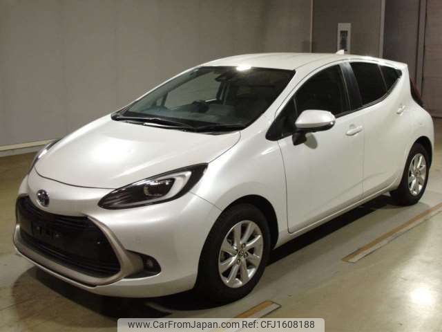 toyota aqua 2021 CFJ1608188 image 1