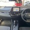 toyota c-hr 2021 quick_quick_6AA-ZYX11_ZYX11-2042830 image 14