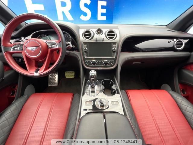 bentley bentayga 2017 quick_quick_BADDB_SJAAF14V8JC020352 image 2
