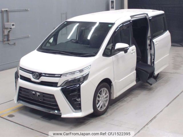 toyota voxy 2021 CFJ1522395 image 1