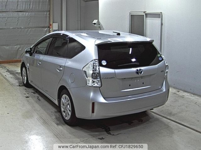 toyota prius-α 2013 CFJ1829650 image 2
