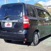 toyota noah 2010 504928-926625 image 2