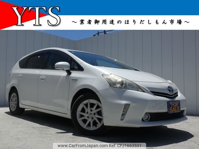 toyota prius-α 2013 CFJ1663531 image 1
