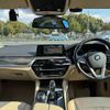 bmw 5-series 2018 GOO_JP_700070854230250120001 image 32