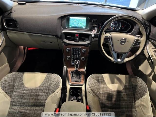 volvo v40 2017 -VOLVO--Volvo V40 DBA-MB4154T--YV1MV2920H2407294---VOLVO--Volvo V40 DBA-MB4154T--YV1MV2920H2407294- image 2