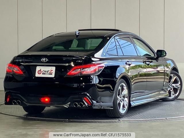 toyota crown 2018 CFJ1575533 image 2