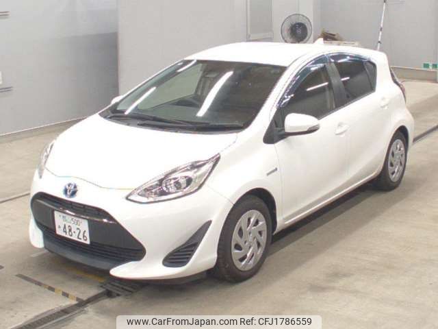 toyota aqua 2018 CFJ1786559 image 1